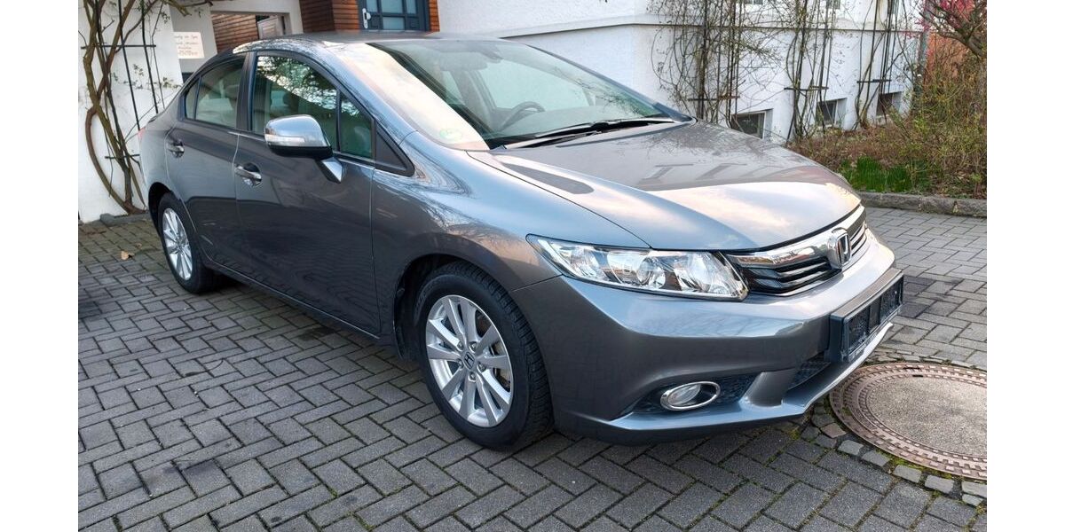 Honda Civic 86.985 km 9.500 &euro; Gladbeck 45966