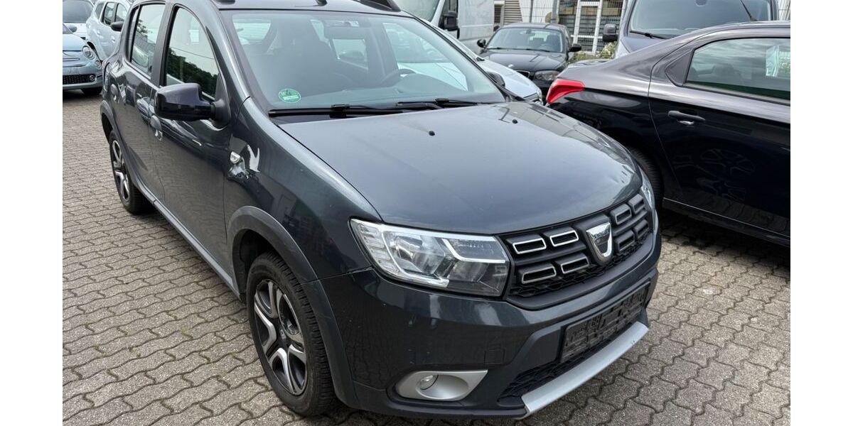 Dacia Sandero 224.000 km 4.500 &euro; Wesel 46485