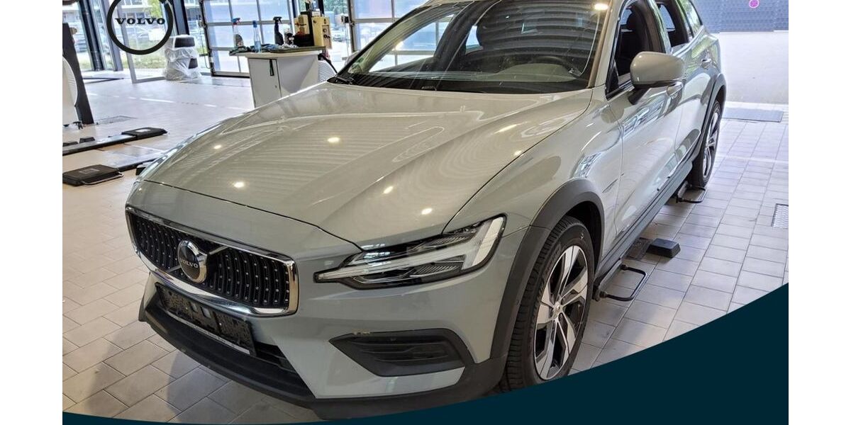 Volvo V60 Cross Country 34.494 km 35.990 &euro; Essen-Kray 45309