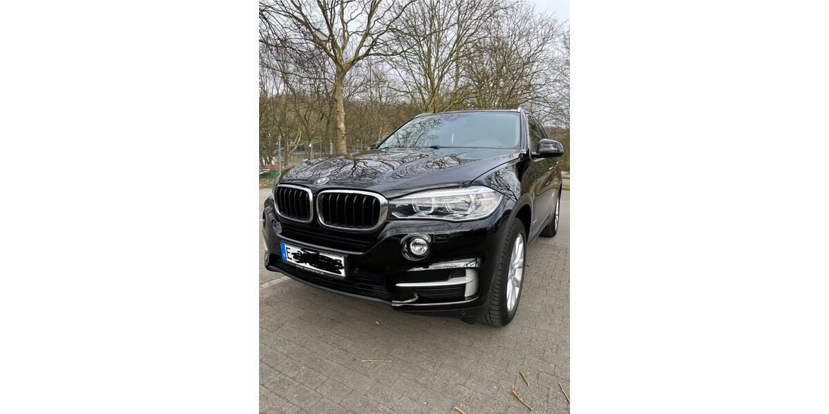 BMW X5 147.000 km 26.200 &euro; Essen 45309