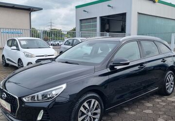 Hyundai i30 128.000 km 9.399 &euro; Dinslaken 46539