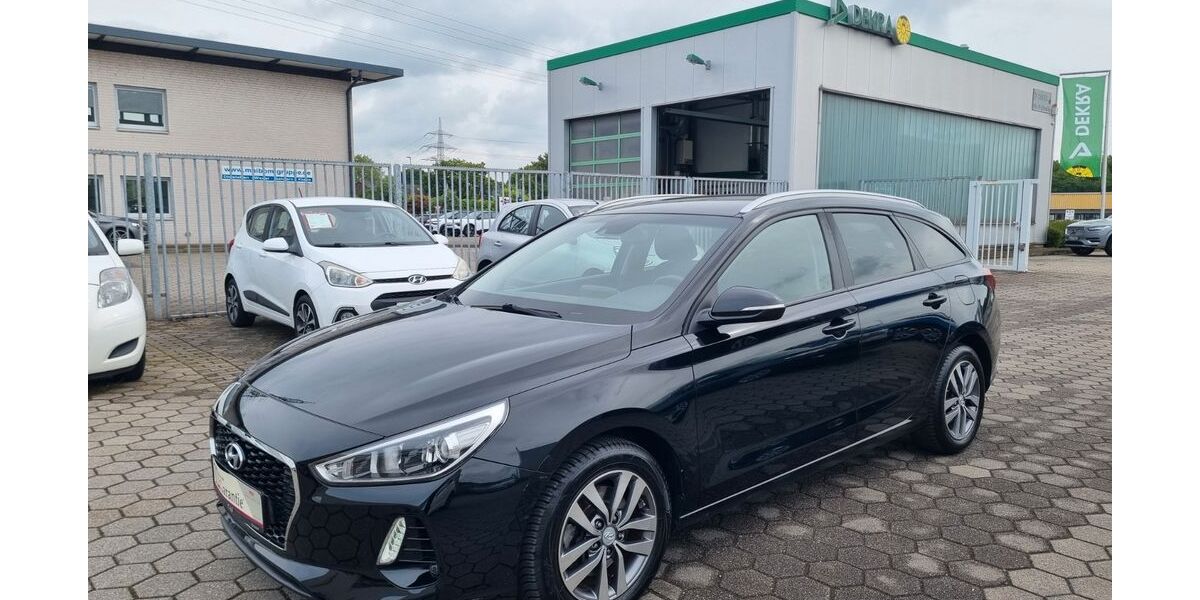 Hyundai i30 128.000 km 9.399 &euro; Dinslaken 46539