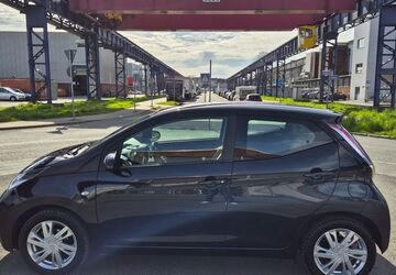 Toyota Aygo (X) 23.550 km 8.790 &euro; Mülheim 45476