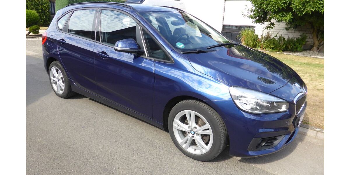 BMW 218 Active Tourer 131.800 km 9.990 &euro; Xanten 46509