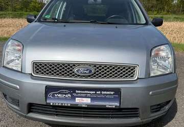 Ford Fusion 82.000 km 2.750 &euro; Neukirchen-Vluyn 47506