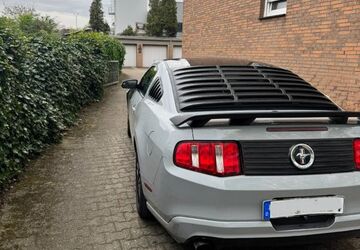 Ford Mustang 151.525 km 12.500 &euro; Essen 45133