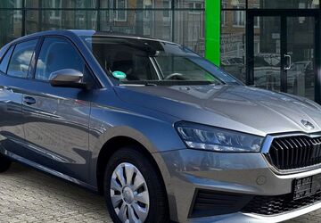 Skoda Fabia 47.059 km 14.990 &euro; Mülheim an der Ruhr 45479