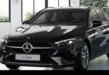 Mercedes-Benz A 180 9.900 km 38.990 &euro; Duisburg 47138
