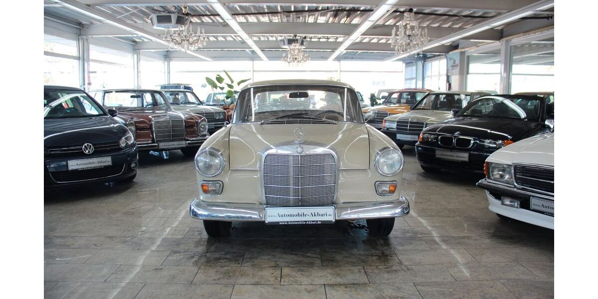 Mercedes-Benz 200 87.000 km 14.850 &euro; Essen 45356