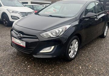 Hyundai i30 95.000 km 9.200 &euro; Kamp-Lintfort 47475