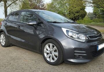Kia Rio 125.000 km 7.500 &euro; Krefeld 47800