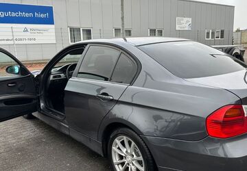 BMW 320 240.000 km 2.900 &euro; Wesel 47487