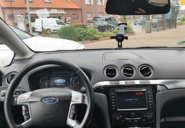 Ford S-Max 286.000 km 4.900 &euro; Xanten 46509