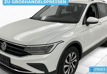 VW Tiguan 107.411 km 25.690 &euro; Krefeld 47829