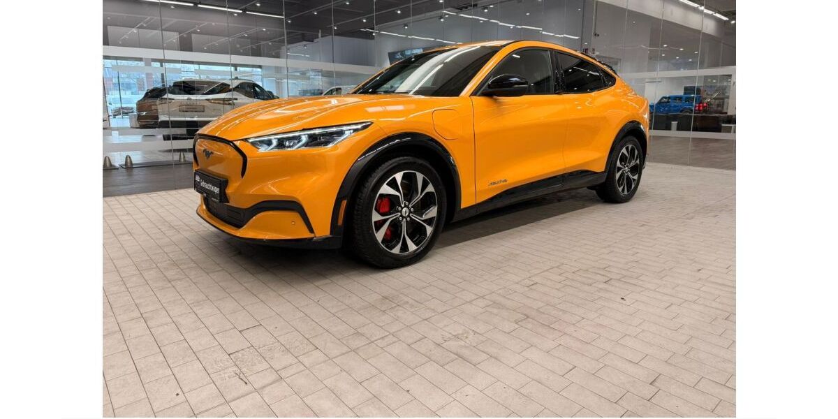 Ford Mustang Mach-E 71.724 km 26.470 &euro; Dinslaken 46539