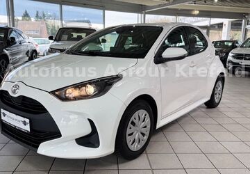 Toyota Yaris 83.000 km 12.800 &euro; Krefeld 47805