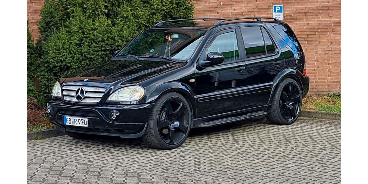 Mercedes-Benz ML 55 AMG 259.000 km 8.999 &euro; Oberhausen 46045
