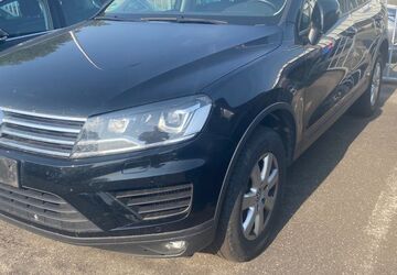 VW Touareg 242.321 km 12.900 &euro; Kamp-Lintfort 47475