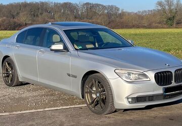 BMW 740 128.000 km 18.900 &euro; Moers 47441