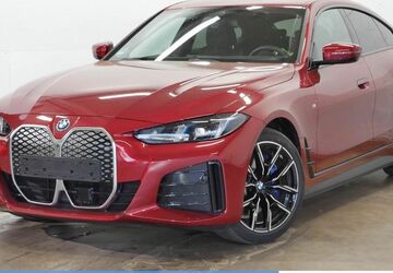 BMW i4 22.394 km 48.340 &euro; Mülheim 45472