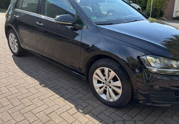VW Golf 88.000 km 11.390 &euro; Essen 45359