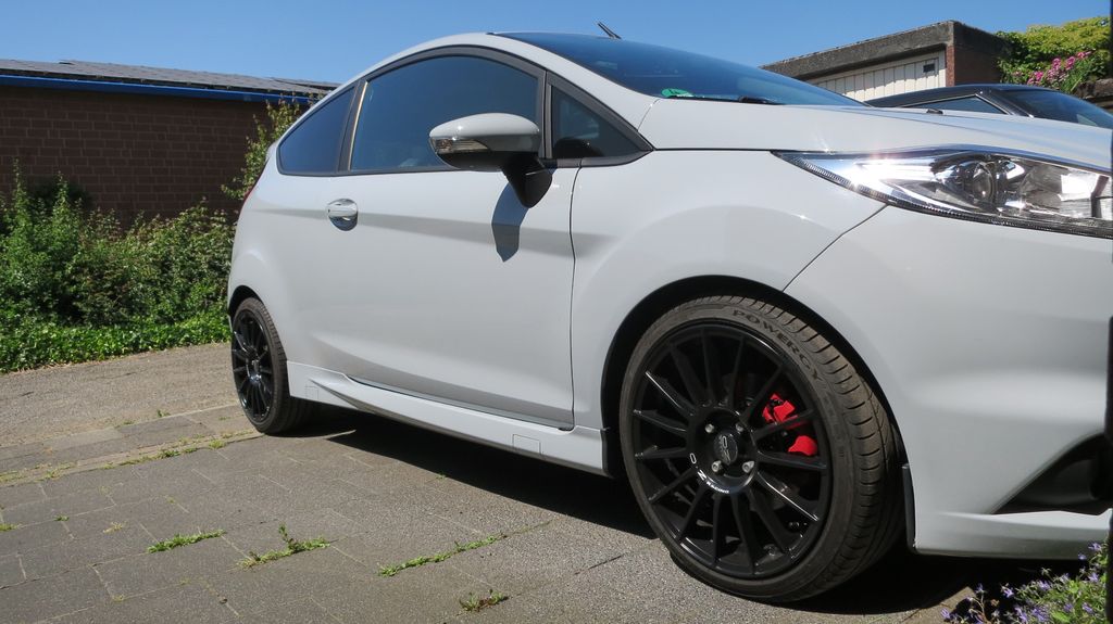 Ford Fiesta 93.500 km 14.900 &euro; Sonsbeck 47665