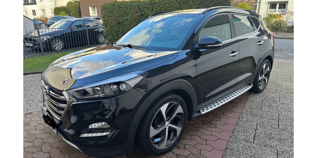 Hyundai TUCSON 49.000 km 18.900 &euro; Duisburg 47249