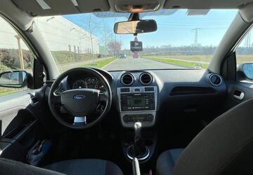 Ford Fiesta 288.000 km 1.350 &euro; Oberhausen 46119