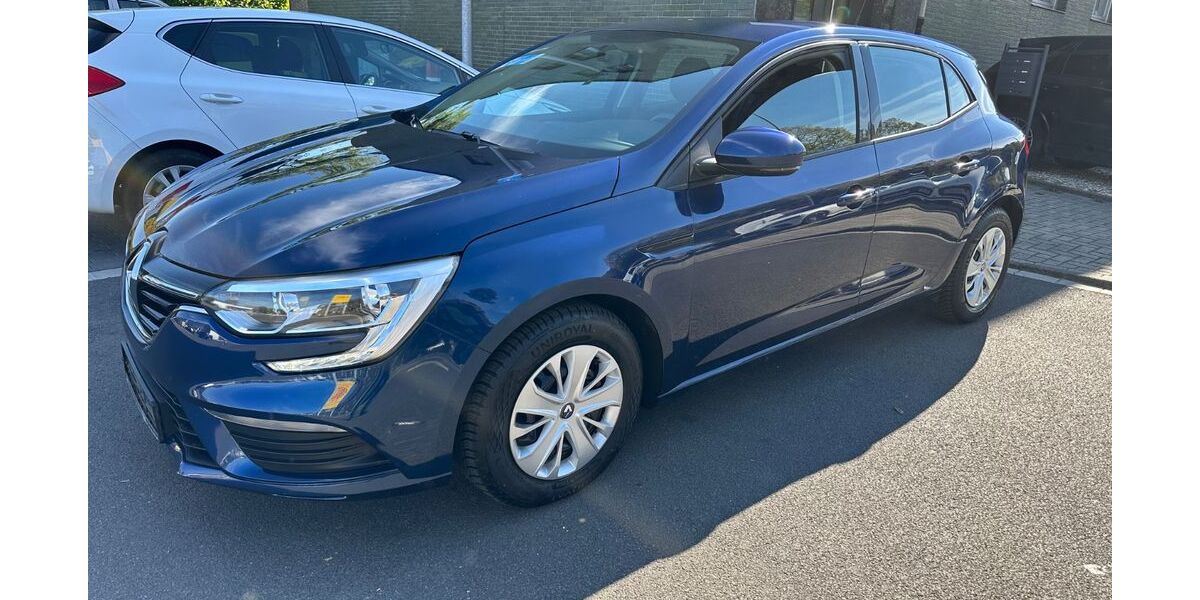 Renault Megane 76.000 km 9.980 &euro; Duisburg 47138