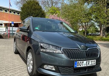 Skoda Fabia 101.000 km 9.500 &euro; Bottrop 46242