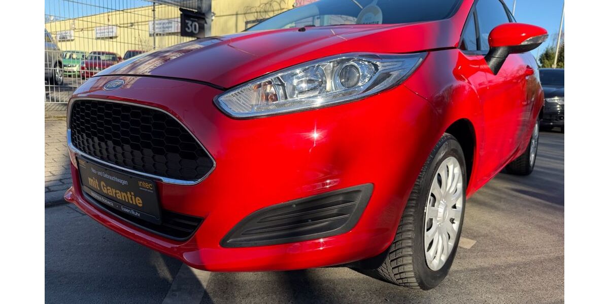 Ford Fiesta 74.830 km 5.990 &euro; Essen - Borbeck 45355