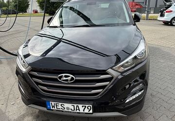 Hyundai TUCSON 122.000 km 15.000 &euro; Voerde 46562