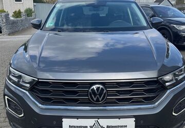 VW T-Roc 213.000 km 14.799 &euro; Mülheim / Ruhr 45473