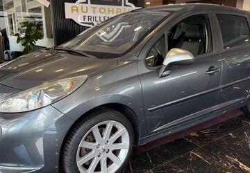 Peugeot 207 150.000 km 3.950 &euro; Essen 45139
