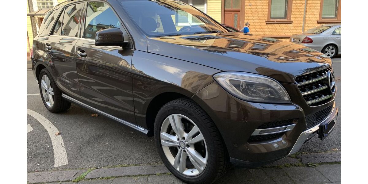 Mercedes-Benz ML 250 143.450 km 19.700 &euro; Mülheim an der Ruhr 45468