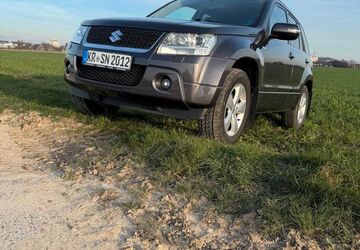 Suzuki Grand Vitara 129.000 km 8.400 &euro; Krefeld 47805