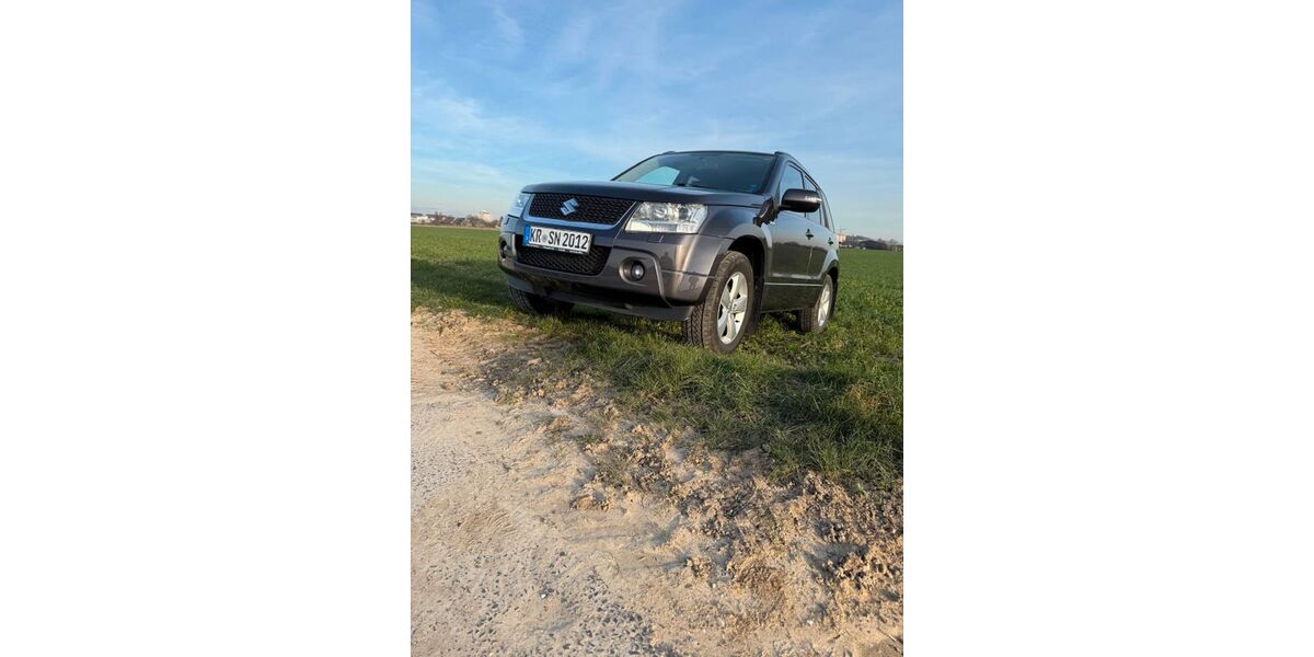 Suzuki Grand Vitara 129.000 km 8.800 &euro; Krefeld 47805