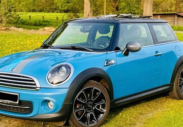 Mini Cooper 87.400 km 8.800 &euro; Marl 45768