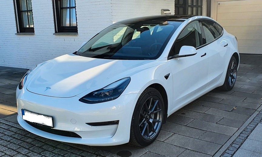 Tesla Model 3 41.000 km 27.990 &euro; Duisburg 47259