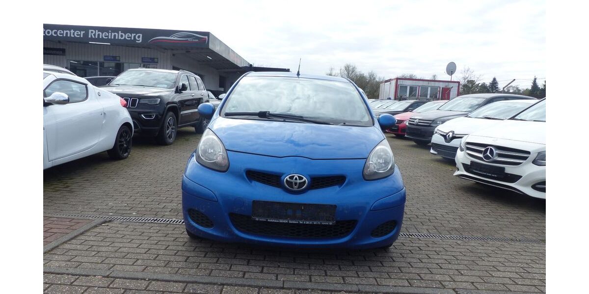 Toyota Aygo (X) 190.000 km 2.900 &euro; Rheinberg 47495