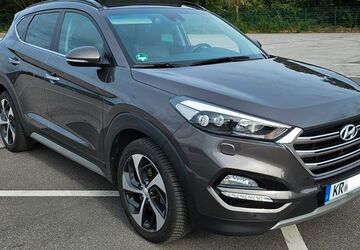Hyundai TUCSON 60.000 km 17.400 &euro; krefeld 47829