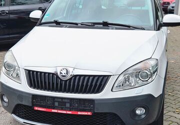 Skoda Fabia 107.000 km 8.199 &euro; Essen 45356