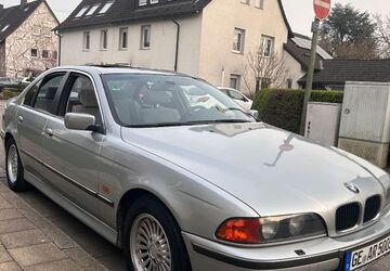 BMW 520 215.000 km 3.900 &euro; Gelsenkirchen 45884