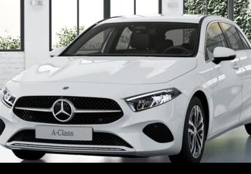 Mercedes-Benz A 180 9.900 km 34.990 &euro; Duisburg 47138