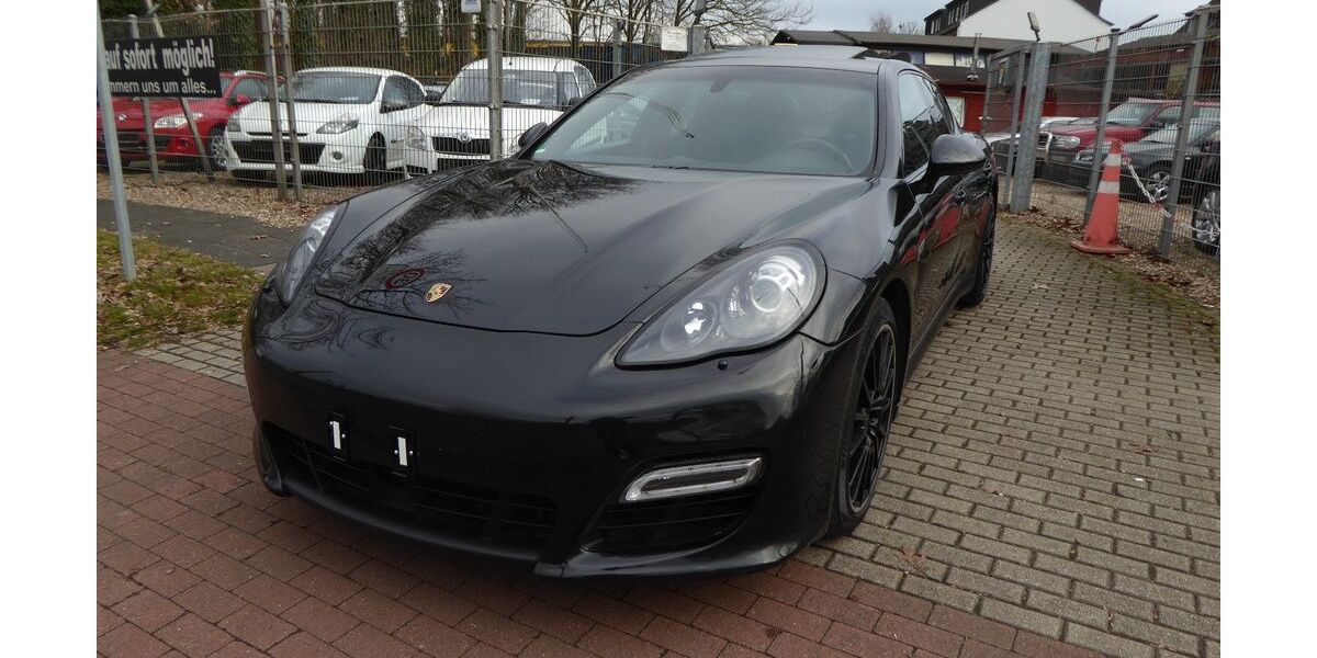 Porsche Panamera 206.000 km 18.990 &euro; Duisburg 47249