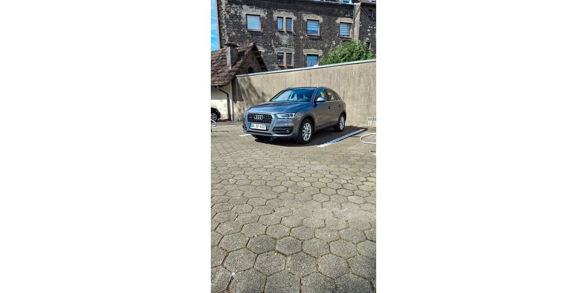 Audi Q3 82.000 km 19.500 &euro; Duisburg 47166