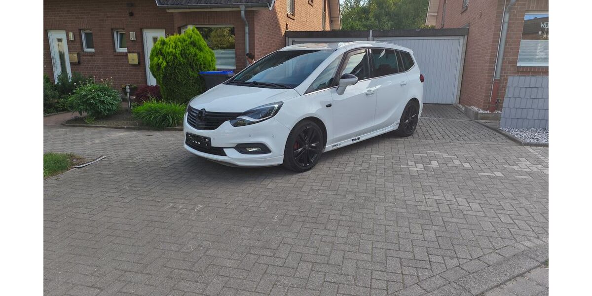 Opel Zafira Tourer 91.900 km 16.999 &euro; Bottrop 46240