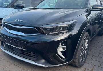 Kia Stonic 8.300 km 22.990 &euro; Dorsten 46282