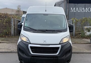 Peugeot Boxer 212.000 km 8.990 &euro; Essen 45143