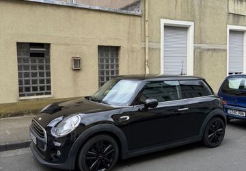 Mini One First 160.000 km 6.900 &euro; Essen 45276